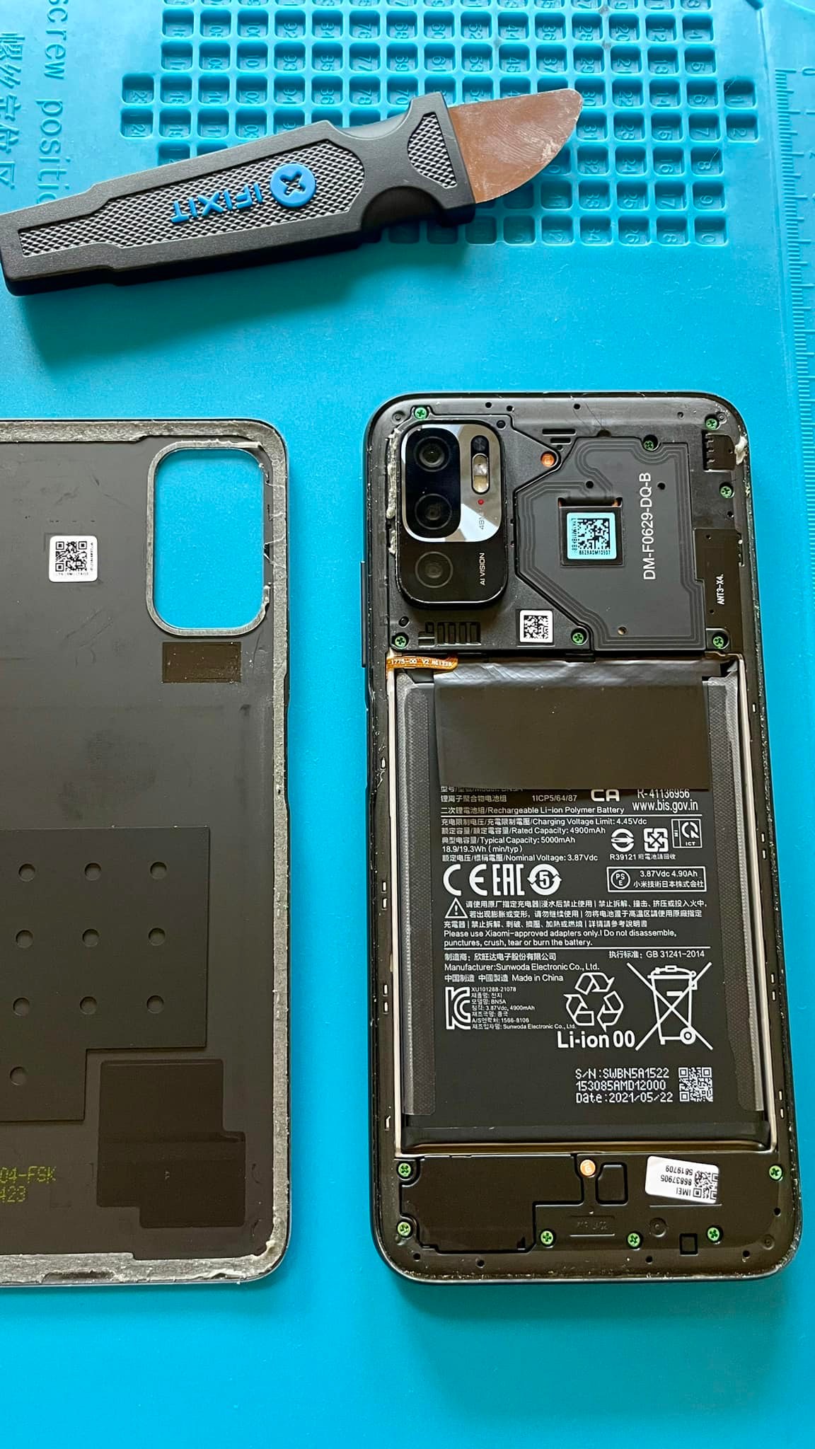 iPhone kijelzőcsere javítás közben az iStar szervizben