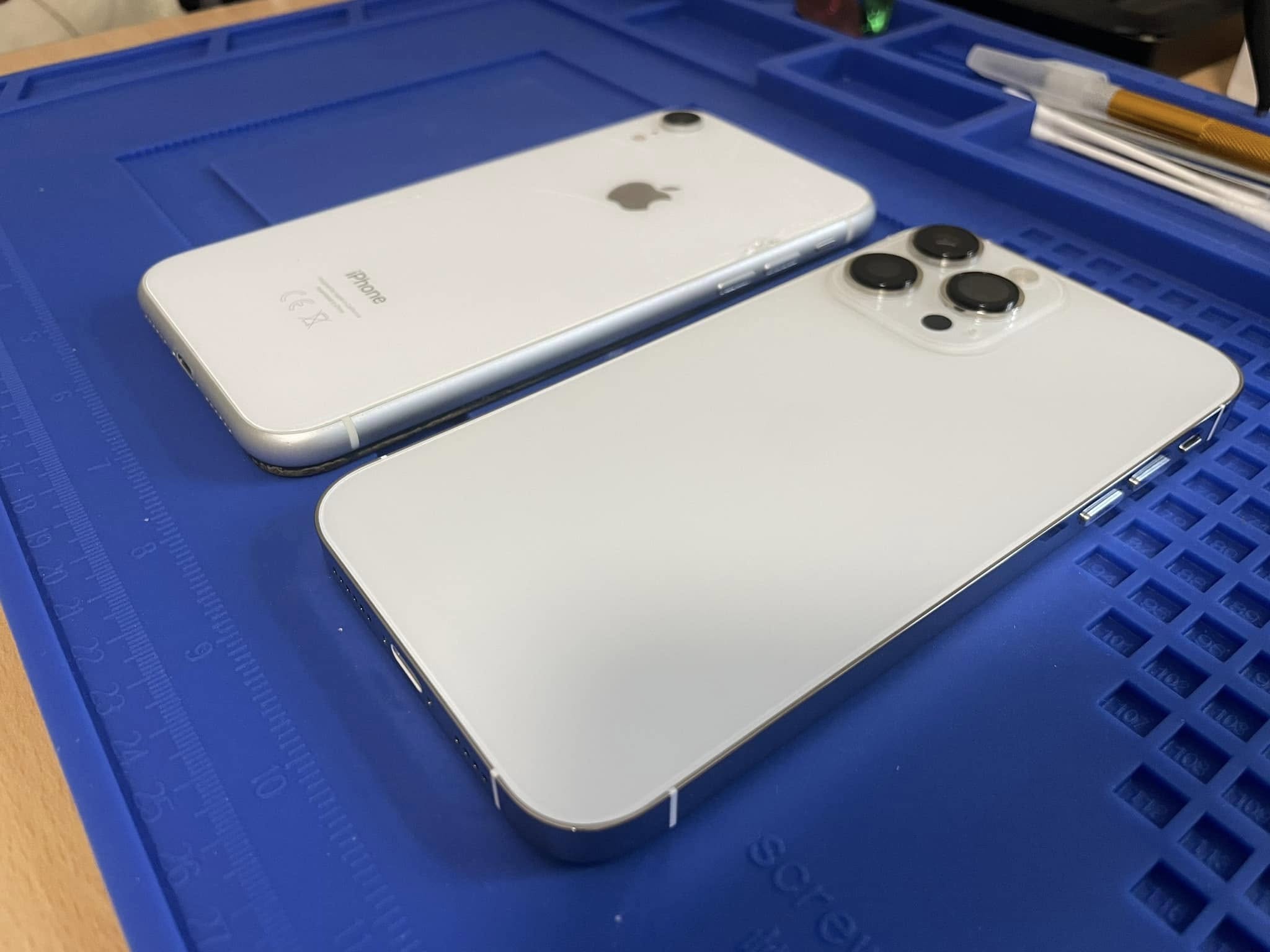 A mezőkövesdi iStar mobiltelefon szervizünk munkaállomása